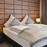 בית הארחה Haus Bambi 3*